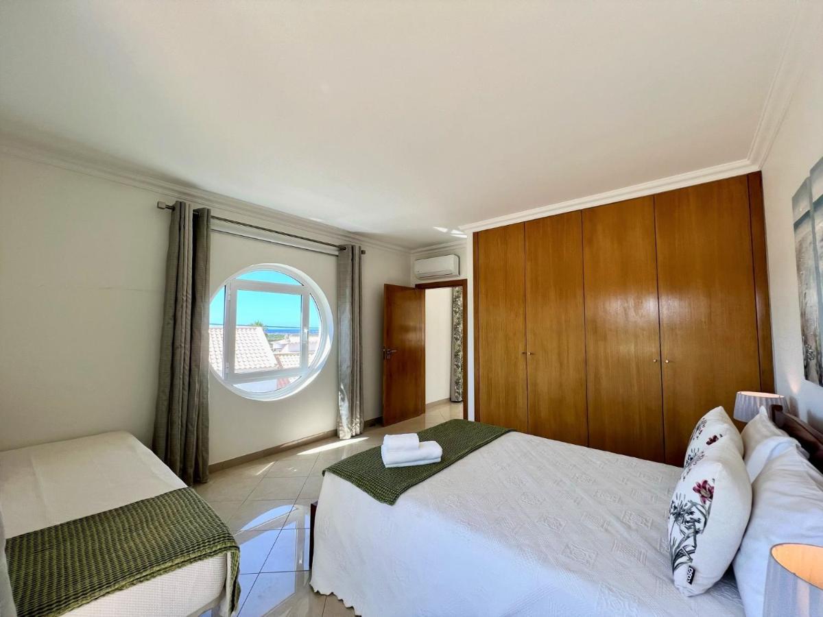 Boliqueime Amazing Villa With Pool By Homing Buitenkant foto