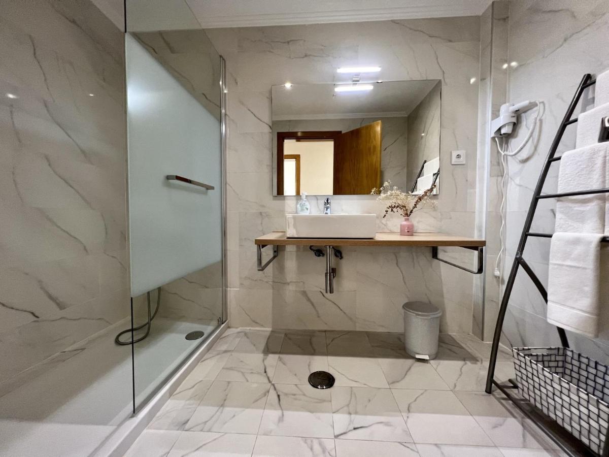 Boliqueime Amazing Villa With Pool By Homing Buitenkant foto