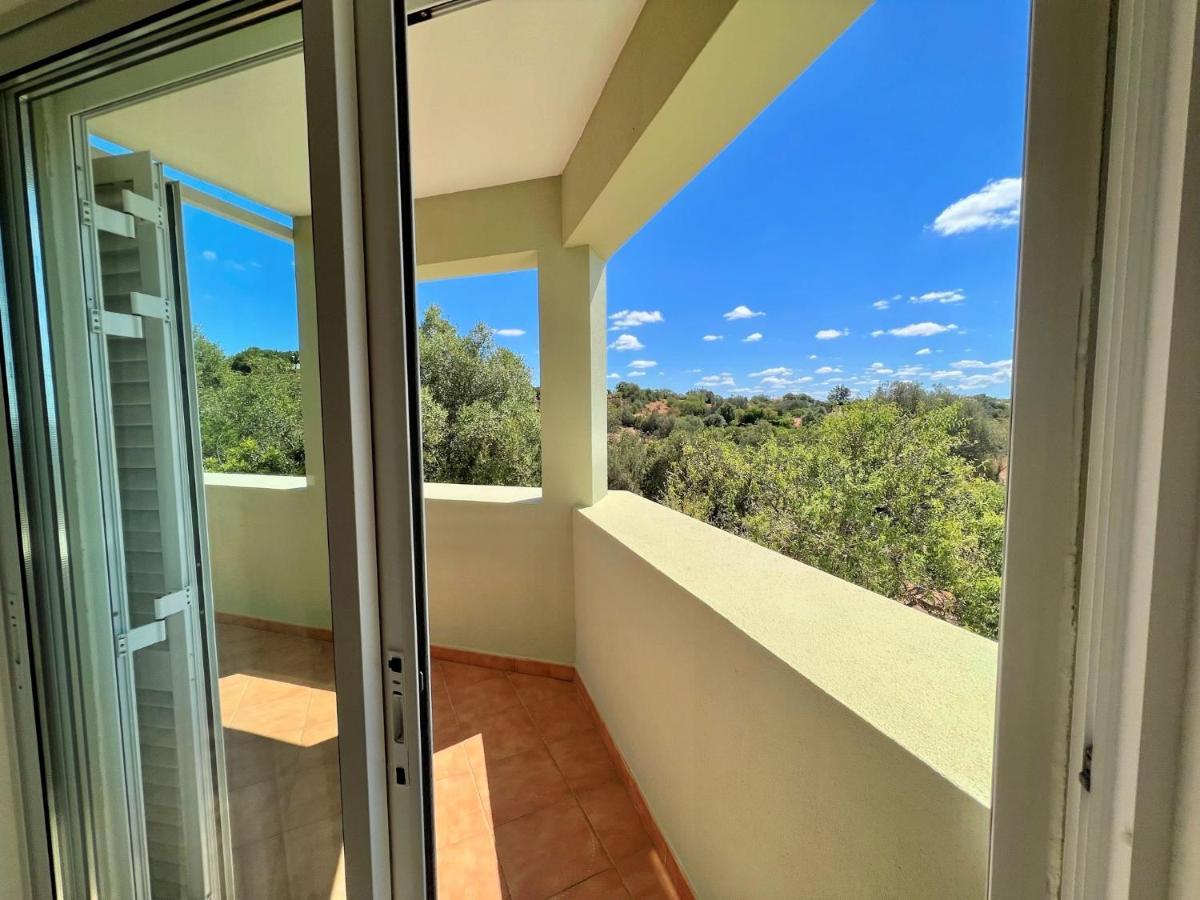 Boliqueime Amazing Villa With Pool By Homing Buitenkant foto